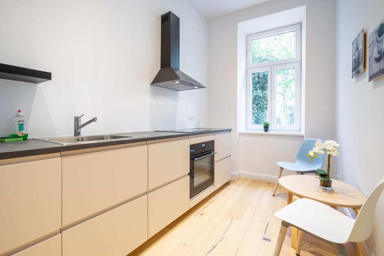 Cottageviertel - Stilvolles Apartment in Parknähe Wenen Buitenkant foto